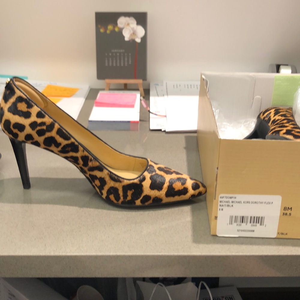 Michael Kors leopard pumps size 8